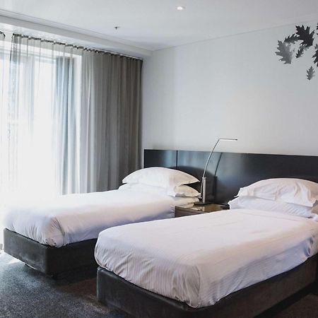 The Como Melbourne Exterior photo A room at the hotel