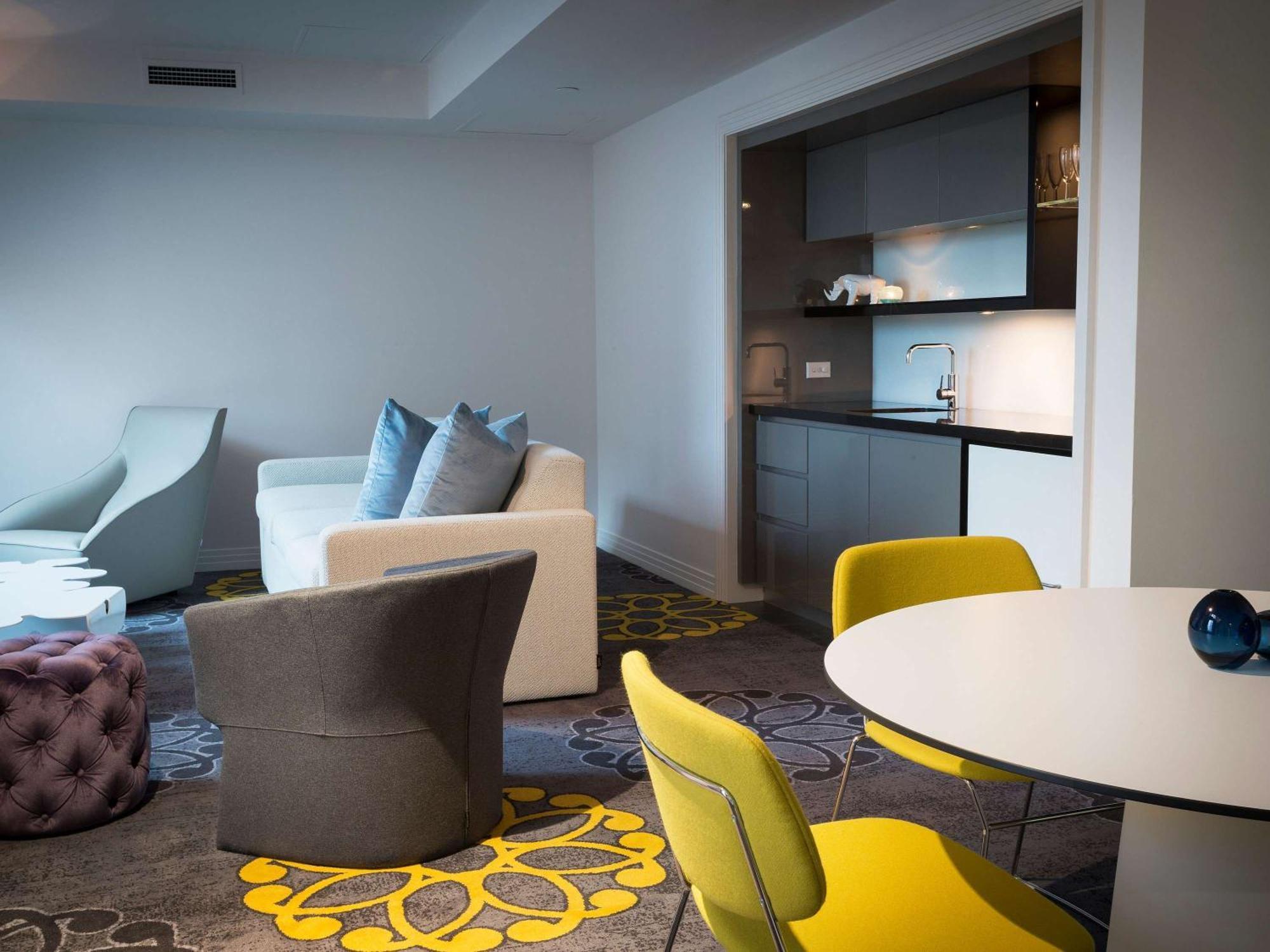 The Como Melbourne Exterior photo Suite at the Hotel