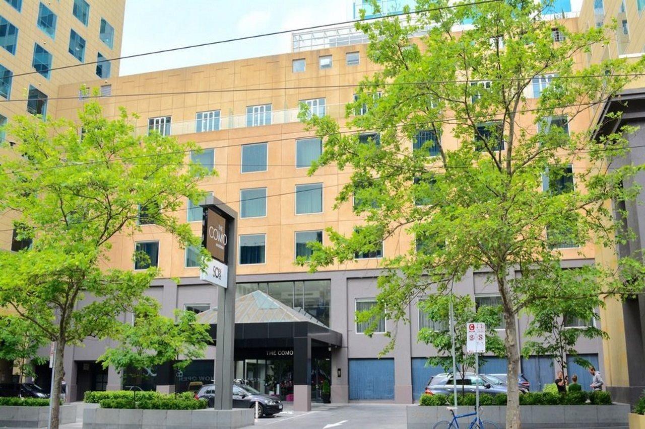 The Como Melbourne Exterior photo The Alfred Hospital